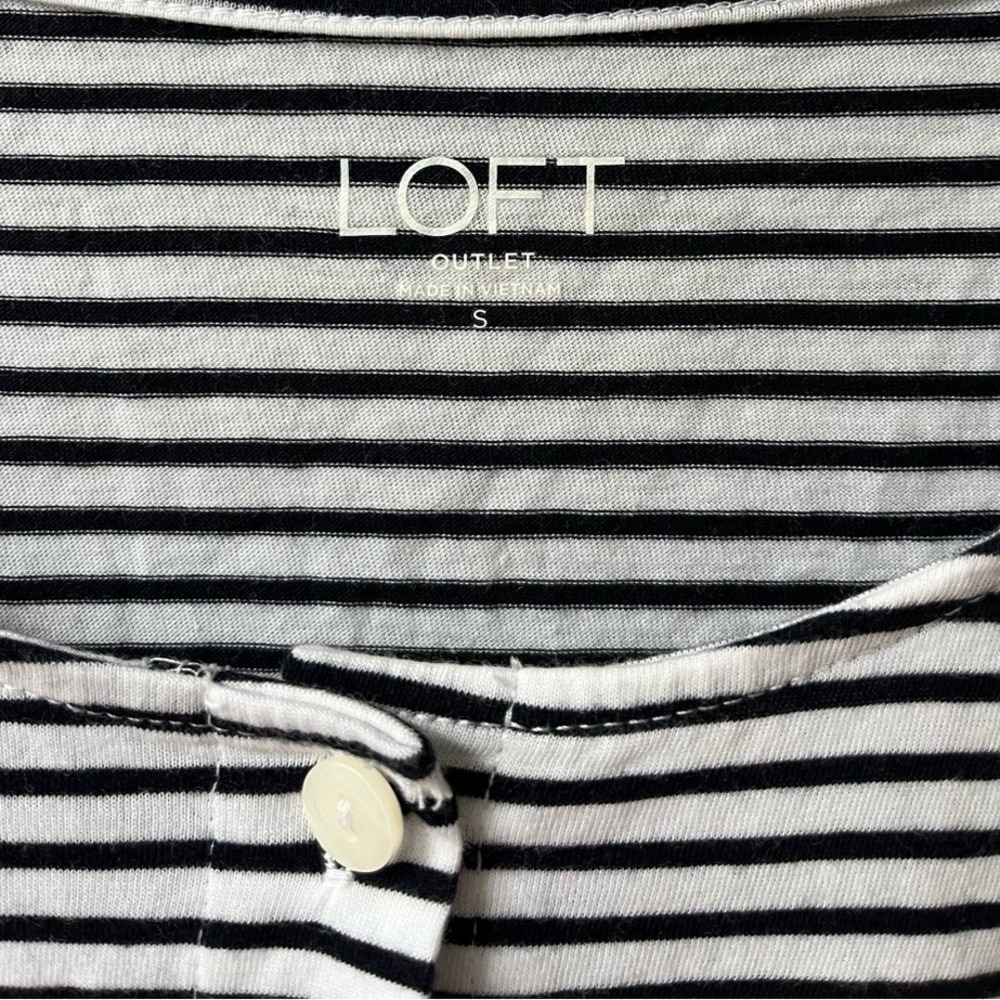 LOFT Outlet Striped Button Front Top Womens Small Tie Sleeve Scoop Neck - Picture 3 of 7